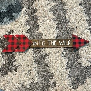 Red Plaid 'Into the Wild' Decorative Arrow